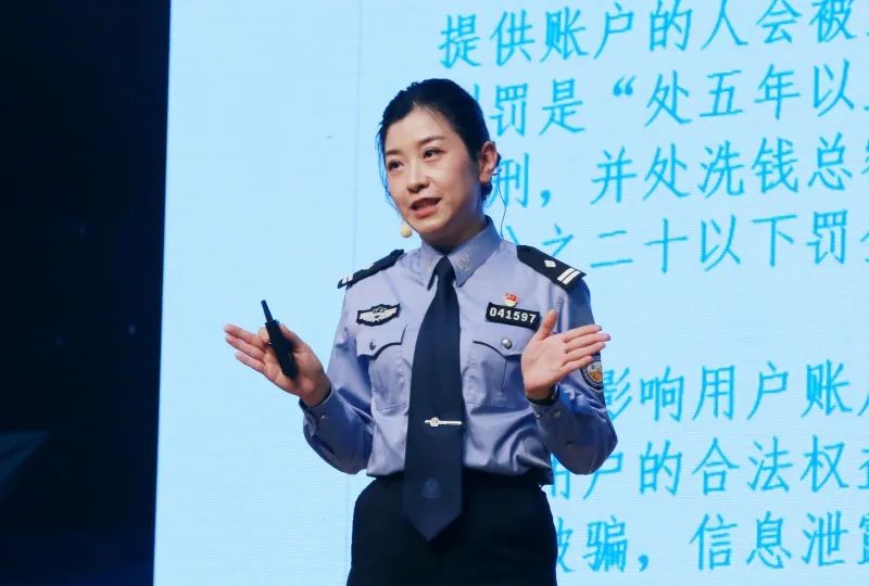 11AC1